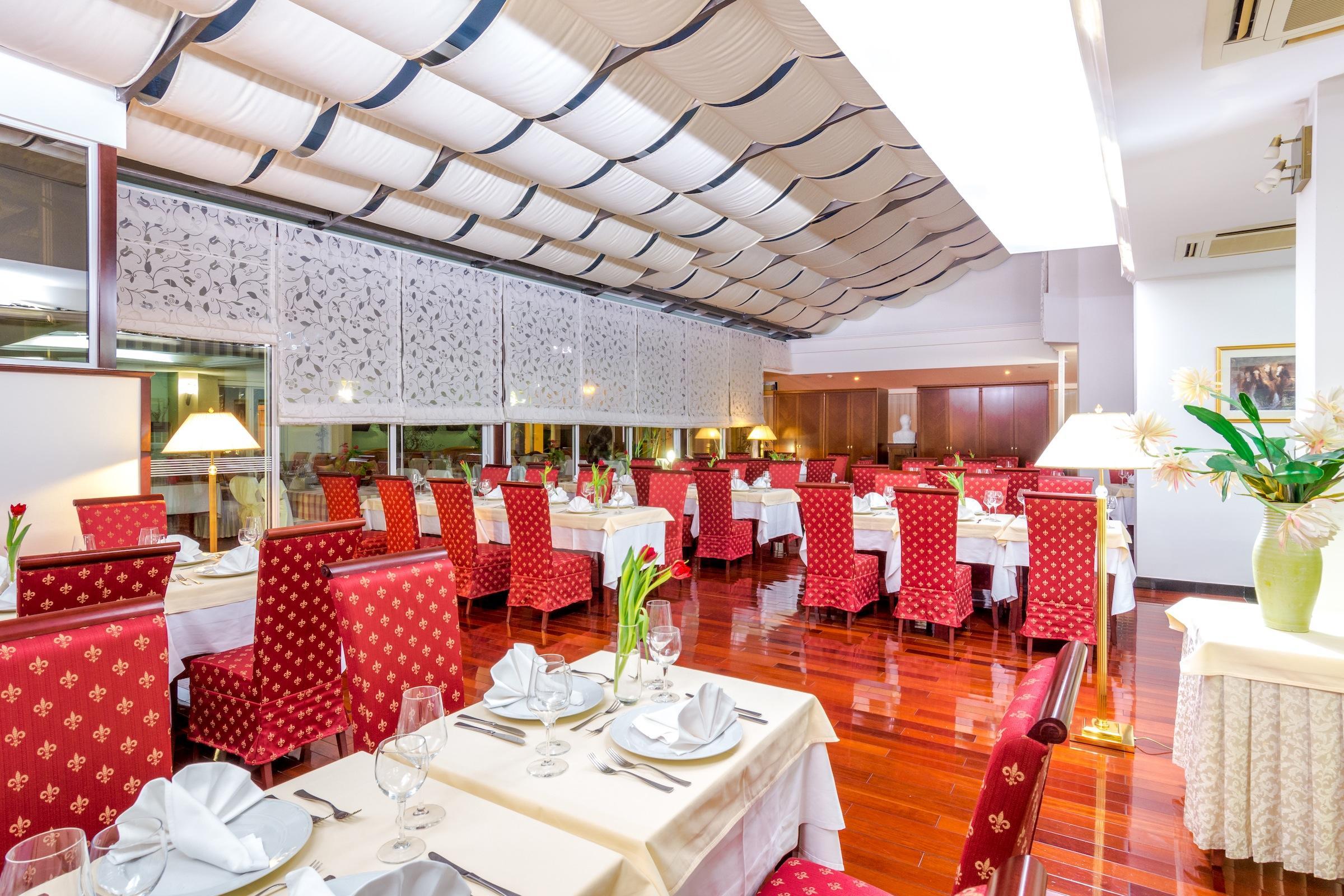 Palazzo President Hotel Split Bagian luar foto
