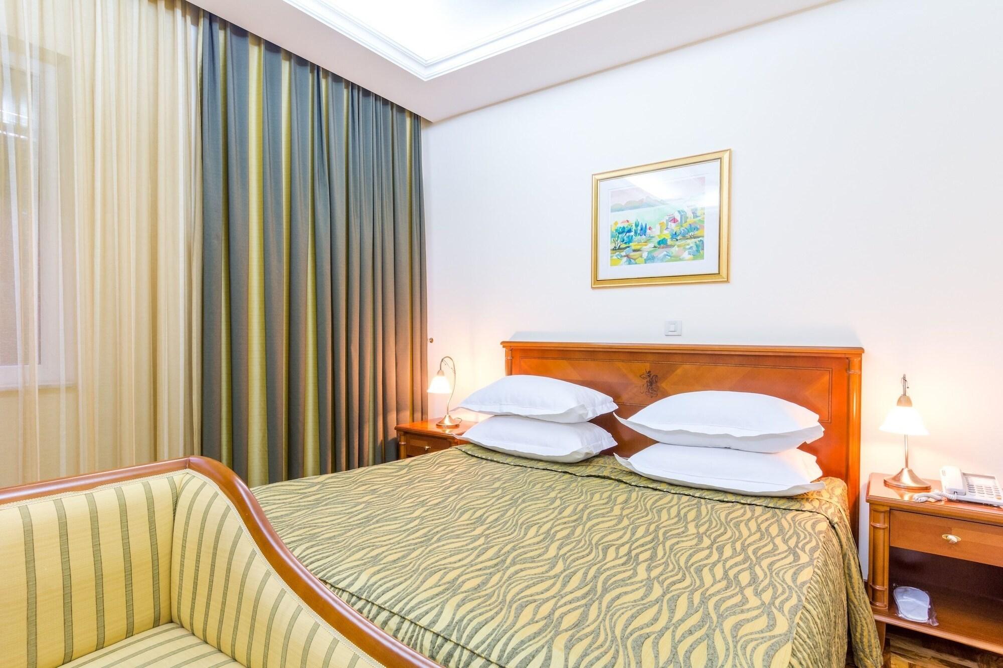 Palazzo President Hotel Split Bagian luar foto