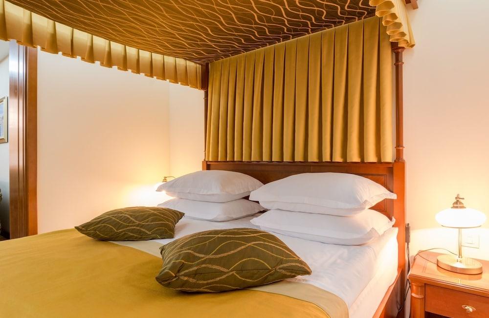 Palazzo President Hotel Split Bagian luar foto